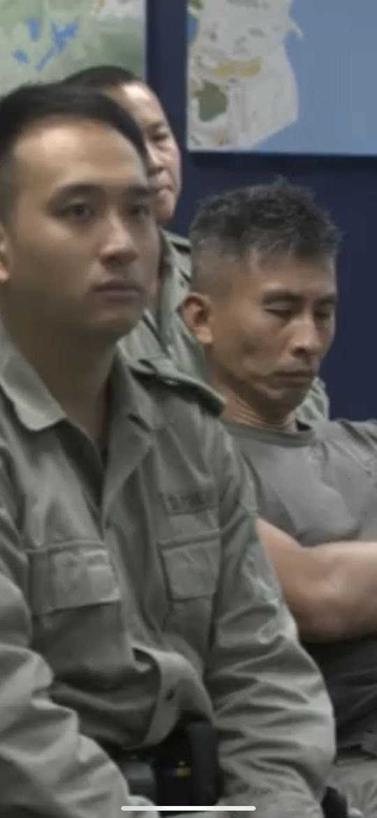 最左邊為鄒穩超